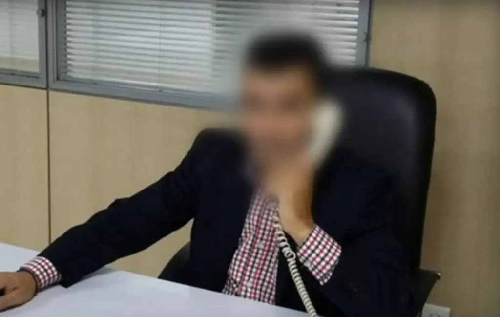 Βίντεο – ντοκουμέντο από το σπίτι του 50χρονου στο Μοσχάτο – “Είμαι αποφασισμένη να σε σκοτώσω” (vids)