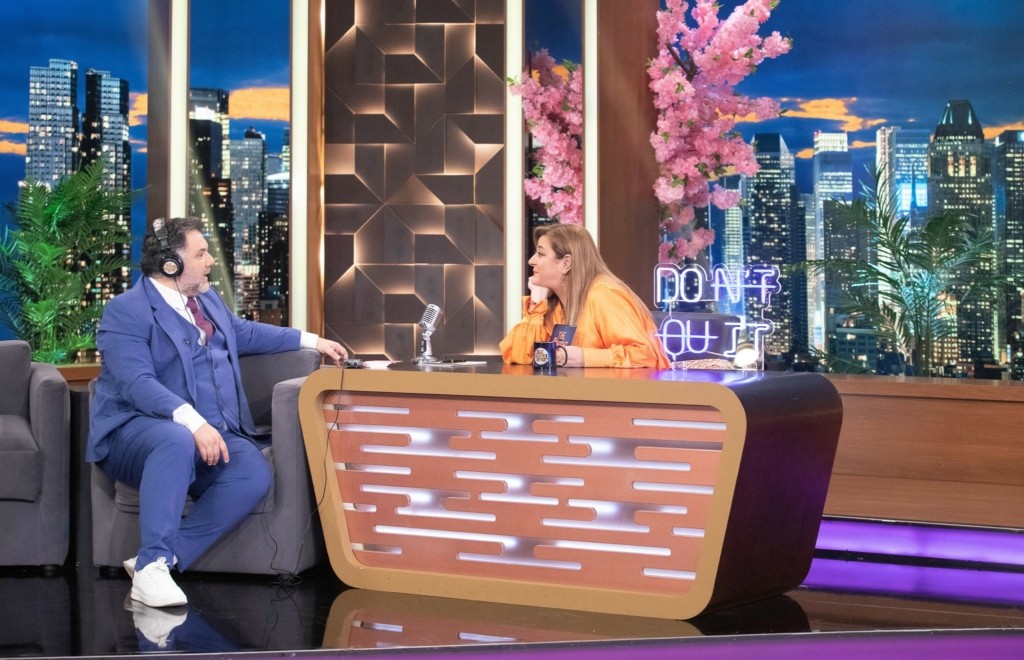 Αλλάζουν οι ρόλοι στο “The 2Night Show” – Πολλά παιχνίδια και ενδιαφέρουσες συνεντεύξεις