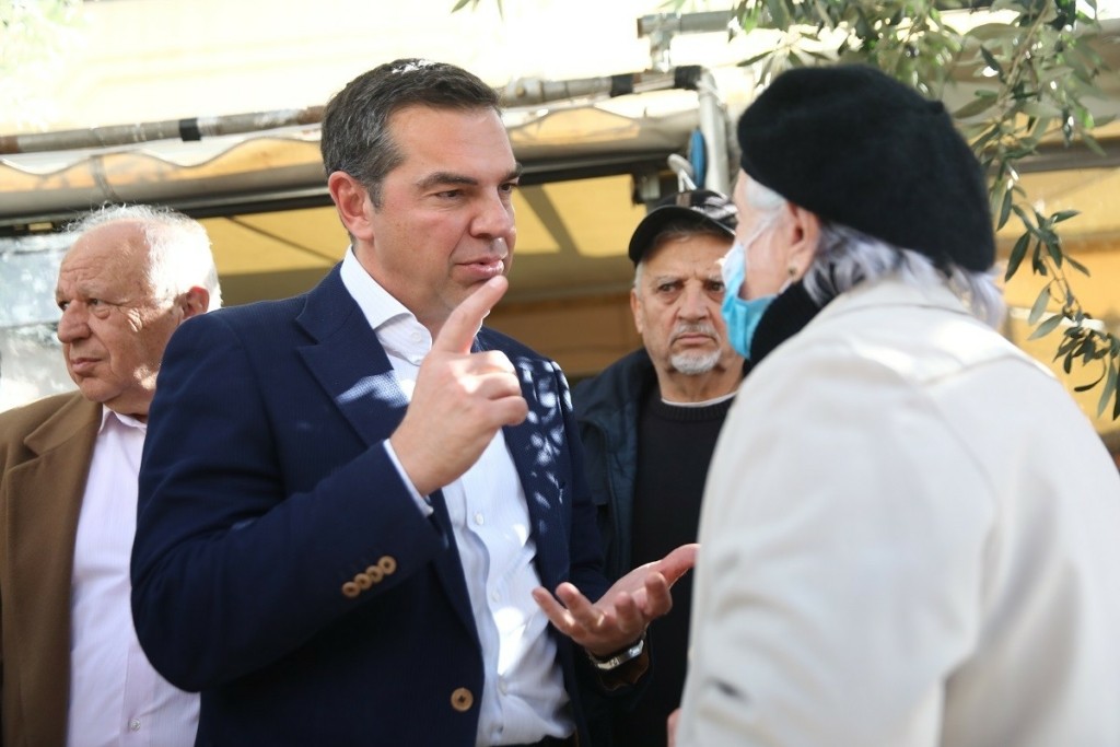 Σκληρή επίθεση Τσίπρα προς Μητσοτάκη – “Εξαπάτησε τους συνταξιούχους – Champions League η διαφθορά” (pics&vid)