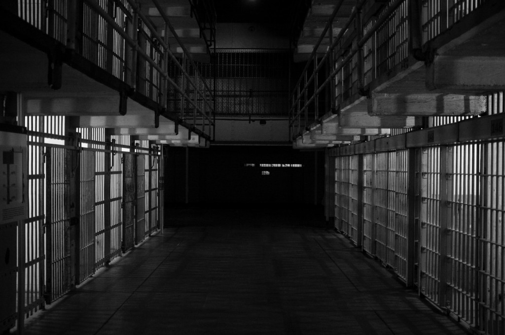 Έρευνα για τις καταγγελίες βιασμού και σεξουαλικής επίθεσης κατά κρατούμενων γυναικών στο Ιράν