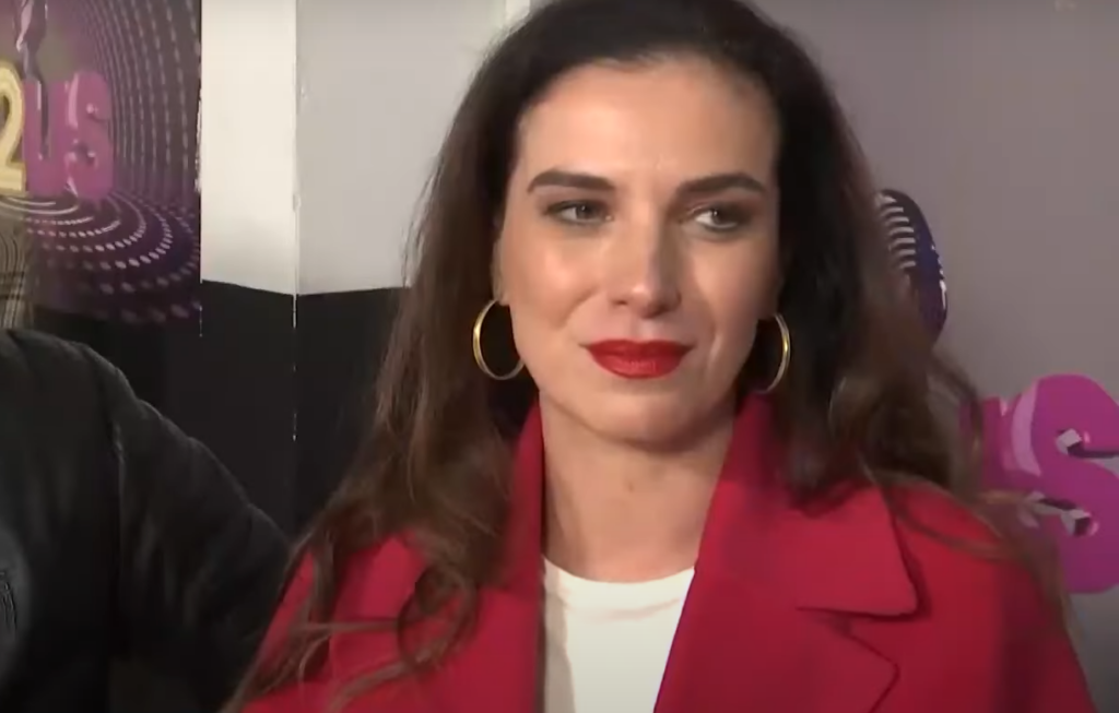 Έξαλλη η Φωτεινή Δάρρα με τον Ανδρέα Μικρούτσικο – “Πόση εμπάθεια πια;” (vids)