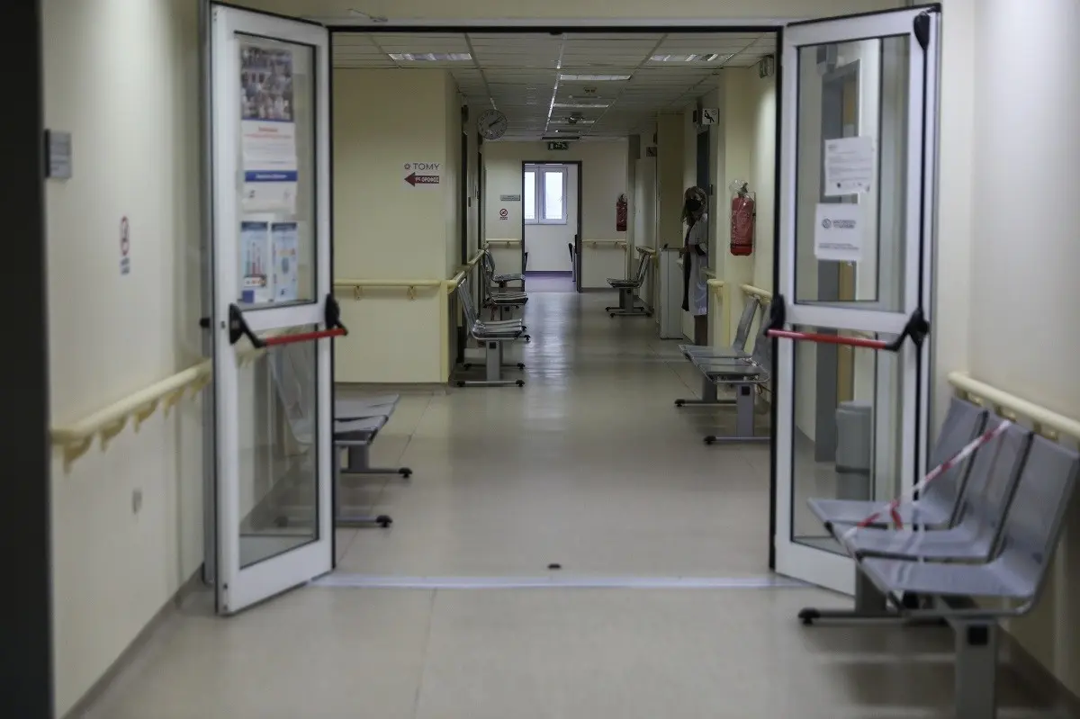 Γρίπη: Συναγερμός στα νοσοκομεία της χώρας – Υπερδιπλασιάστηκαν οι εισαγωγές από τα Θεοφάνια και μετά