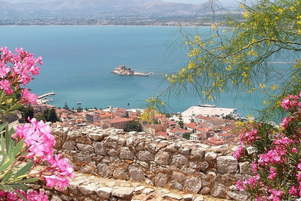 Σάλος με την καταγγελία ότι ταβέρνα στο Ναύπλιο έδιωξε ζευγάρι ομοφυλόφιλων – Η απάντηση του ιδιοκτήτη