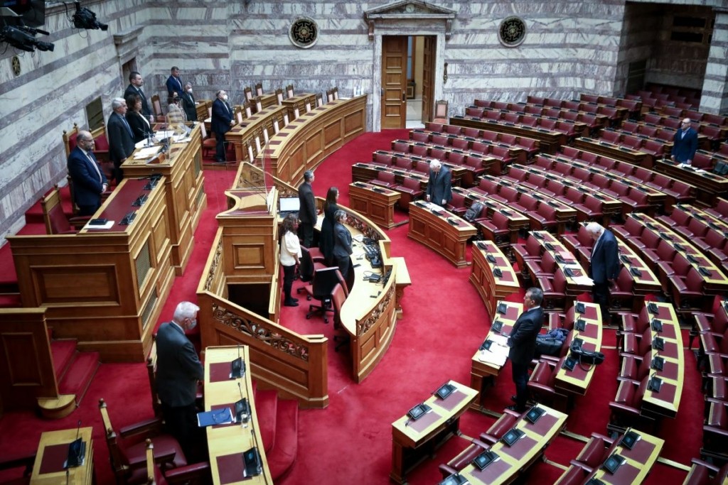 Ενός λεπτού σιγή στη Βουλή στη μνήμη των Ελλήνων Εβραίων θυμάτων του Ολοκαυτώματος