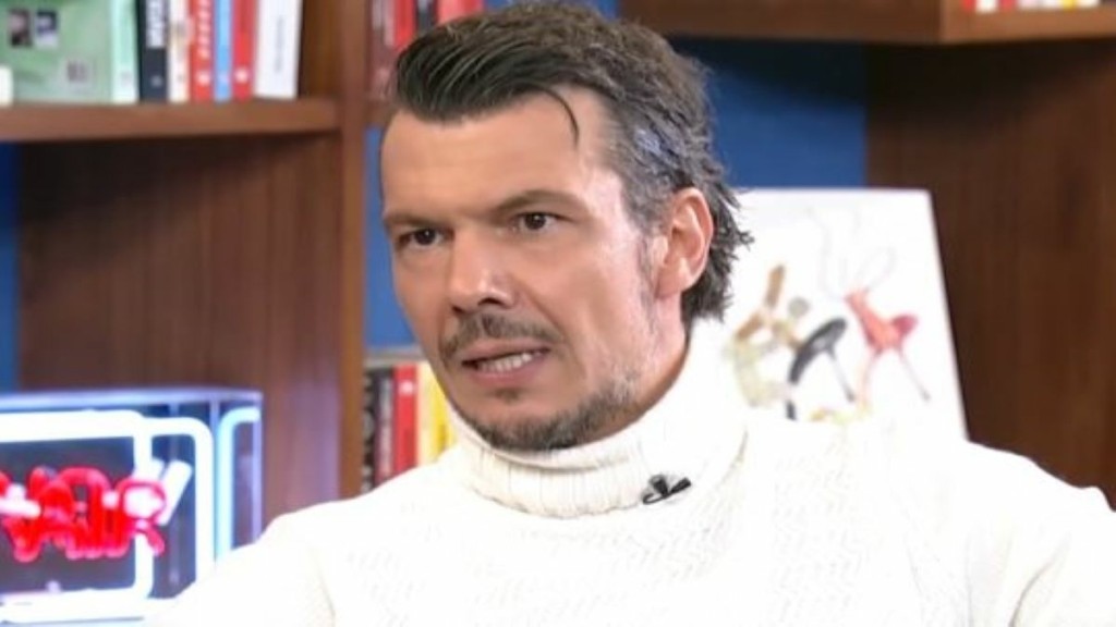 Ο Ιωάννης Παπαζήσης εξομολογείται – “Με σταματούσε ο κόσμος για φωτογραφίες και εγώ δεν είχα να ζήσω” (vids)