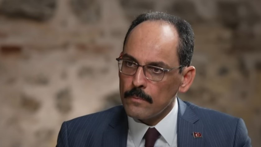 Το “άσπρο-μαύρο” κάνουν οι Τούρκοι με “συγχορδία” προκλήσεων – Για παραβίαση συνόρων κατηγορεί την Ελλάδα ο Καλίν (vid)