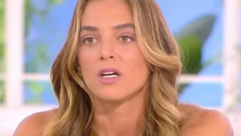 Η Καρολίνα για τη σχέση του Μάριου με την Ελευθερίου – “Δεν με αφορά, μας είπε ότι είναι ελεύθερος” (vids)