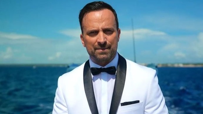 Με χολιγουντιανό τρόπο επέστρεψε στον Άγιο Δομίνικο ο Γιώργος Λιανός (vid)