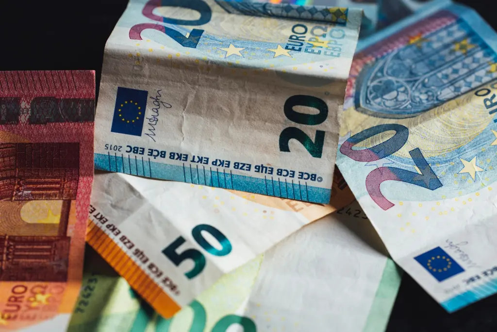 Στα “σκαριά” νέο πακέτο στήριξης για τους ευάλωτους – Έκτακτο δώρο Πάσχα, “καλάθι αγορών” και μείωση ασφαλιστικών εισφορών