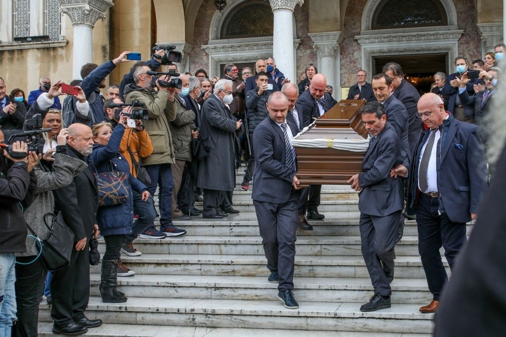 Σε κλίμα οδύνης το “ύστατο χαίρε” στον Παναγιώτη Τζένο – Παρών και ο Μαρινάκης  (pics&vid)