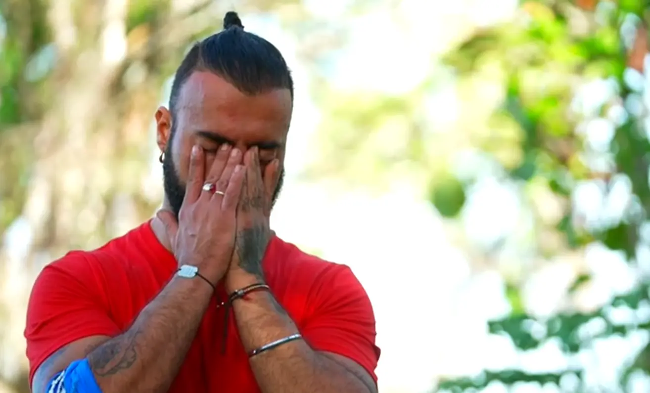 Λύγισε ο Περικλής Κονδυλάτος στο Survivor – “Πρέπει να πάω στην καλύβα και να είμαι αυτός που ψήφισαν όλοι” (vid)