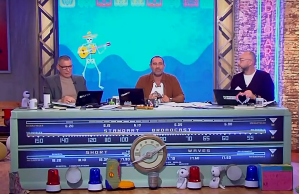 Ο Αντώνης Κανάκης ανακοίνωσε πότε τελειώνει η εκπομπή “Ράδιο Αρβύλα”