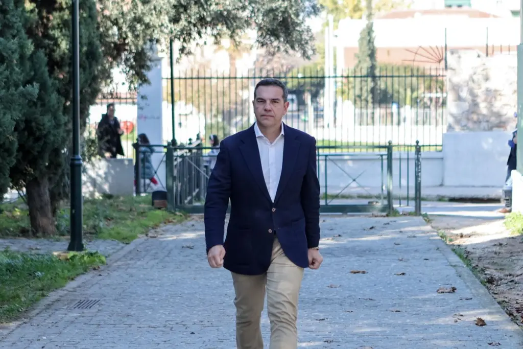 Ο Τσίπρας για τα γλυπτά του Παρθενώνα – “Δεν μπορείς να δανειστείς κάτι που σου έχουν κλέψει”