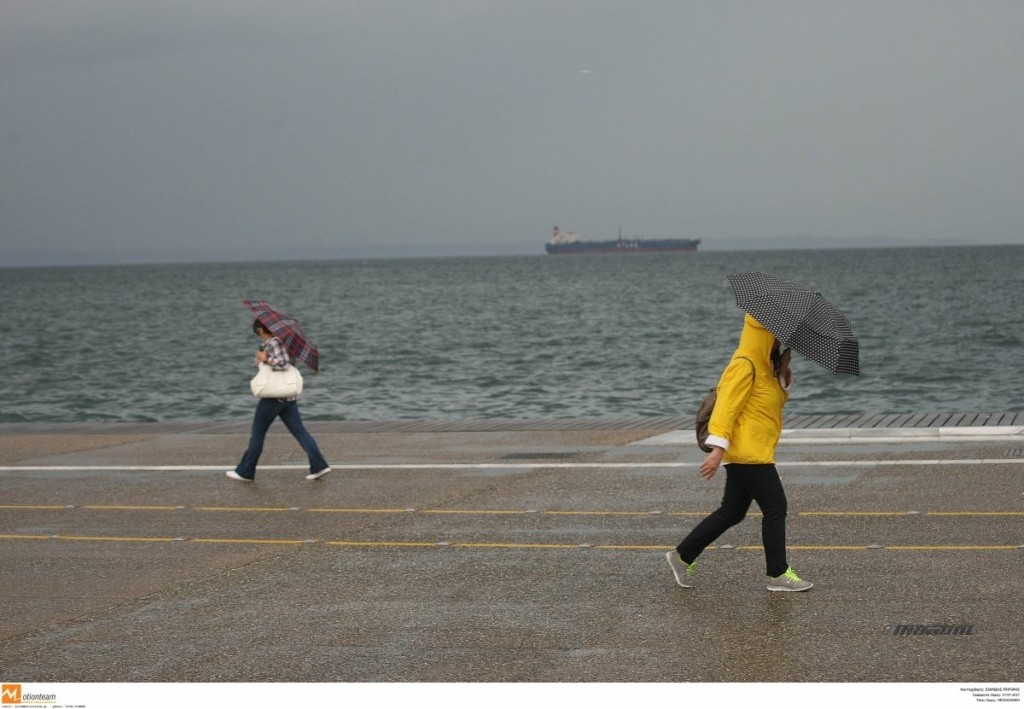 Βροχές και καταιγίδες σε όλη τη χώρα την Κυριακή – Πού θα χιονίσει και πού θα είναι πιο έντονα τα φαινόμενα