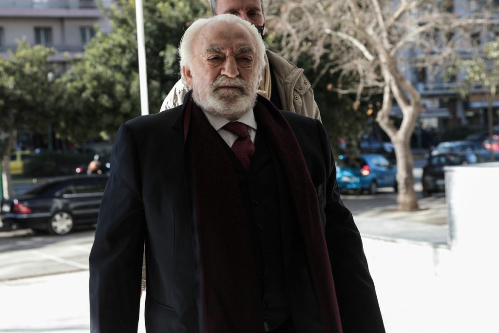 Στην Εισαγγελία Πρωτοδικών η κατάθεση της γραμματέως του Καλογρίτσα – “Γνήσια” τα sms και το ημερολόγιο