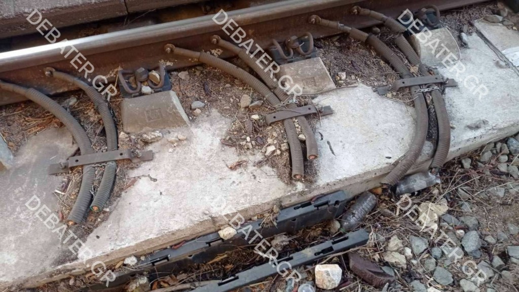 Ξήλωσαν και έκλεψαν καλώδια ηλεκτροδότησης και σηματοδότησης του Ηλεκτρικού 2,5 χιλιομέτρων (pics)