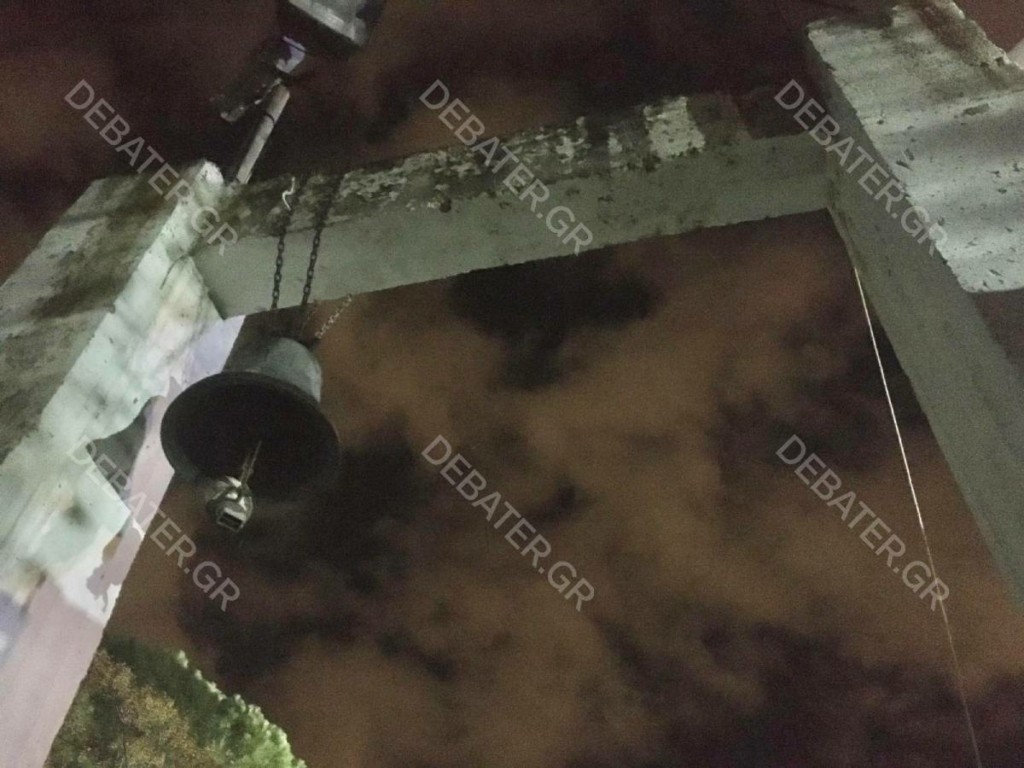 Έκλεψαν μέχρι και τις καμπάνες από εκκλησία στο Μενίδι – Τι λέει στο DEBATER ο ιερέας