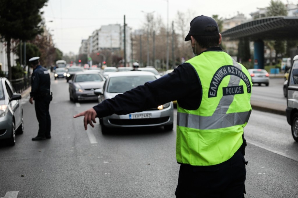 Αυξημένα μέτρα της Τροχαίας σε όλη την χώρα ενόψει Αποκριών και Καθαράς Δευτέρας