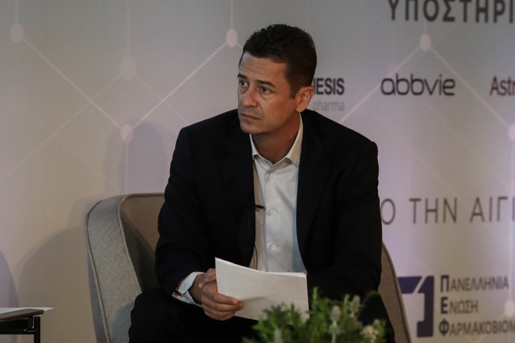 “Κόλαφος” ο Σρόιτερ για τον Πολάκη – “Γλείφτης και τζάμπα μάγκας” (pic)