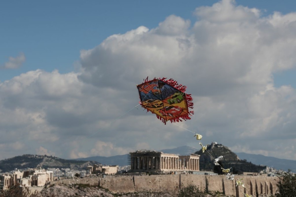 “Χαλάει” ο καιρός την Καθαρά Δευτέρα – Η πρόγνωση Μαρουσάκη για το τριημέρο (vid)