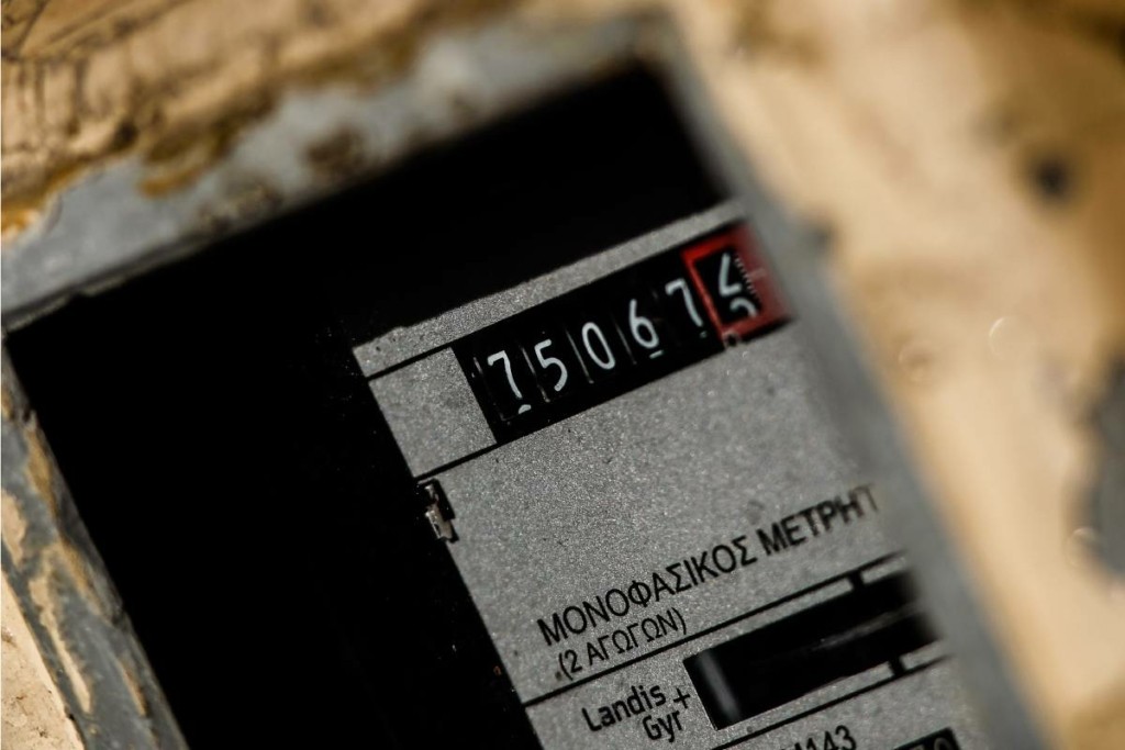 Στα 40 ευρώ και τον Μάρτιο η επιδότηση στους λογαριασμούς ρεύματος – Τι ανακοίνωσε ο Σκρέκας