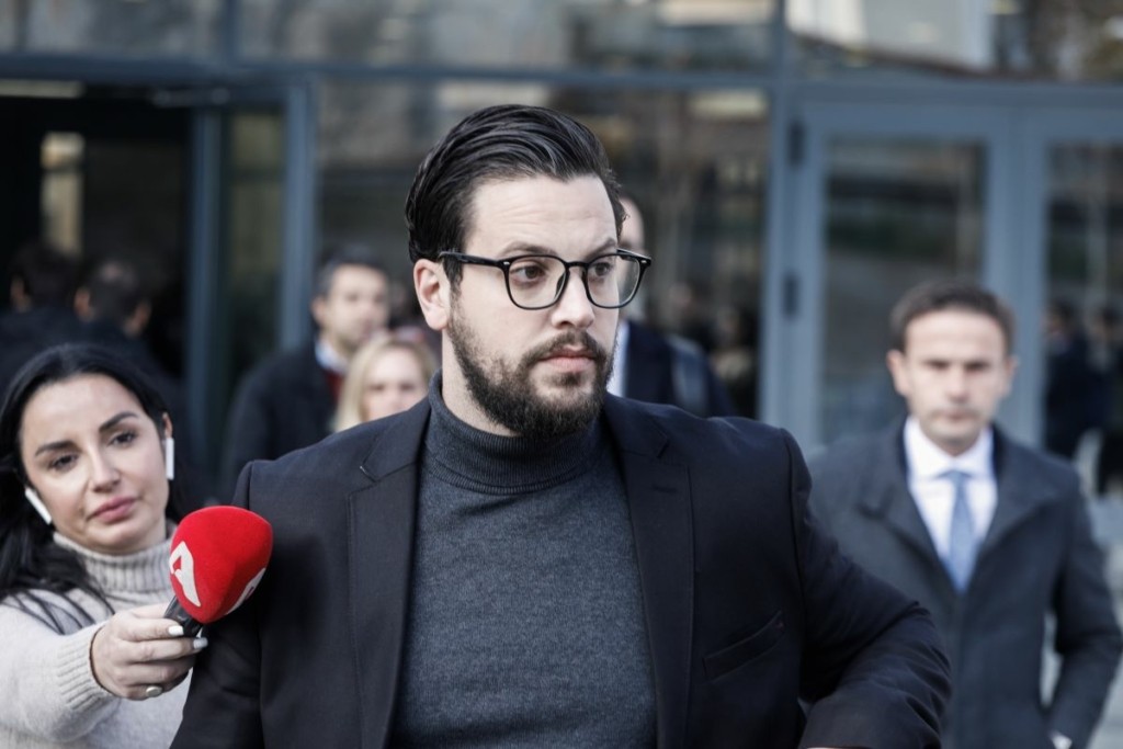Οι ερωτικές συζητήσεις Δασκαλάκη – Πισπιρίγκου λίγες μέρες μετά το θάνατο της Τζωρτζίνας (vid)
