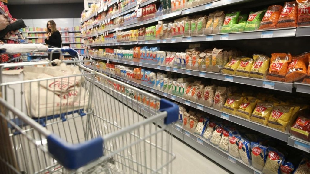 Σούπερ Μάρκετ: Αυτά είναι τα 362 προϊόντα με μείωση τιμών έως 20% – Το μήνυμα του Τάκη Θεοδωρικάκου
