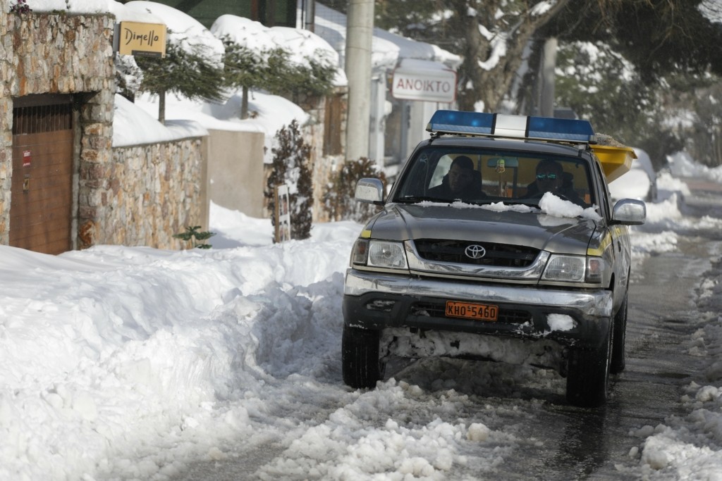 Τι πρέπει να προσέχουμε κατά την οδήγηση στον πάγο ή στο χιόνι – Τι να αποφεύγουμε