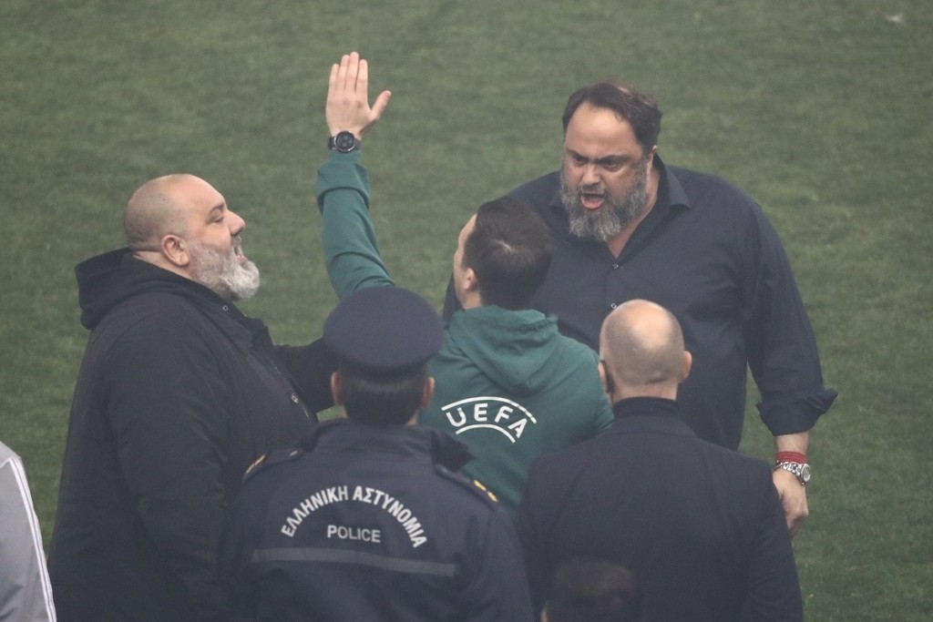“Φωτιά” στο ντέρμπι Ολυμπιακός-Παναθηναϊκός μετά το ακυρωθέν γκολ του Βρουσάι – Έξαλλος ο Μαρινάκης