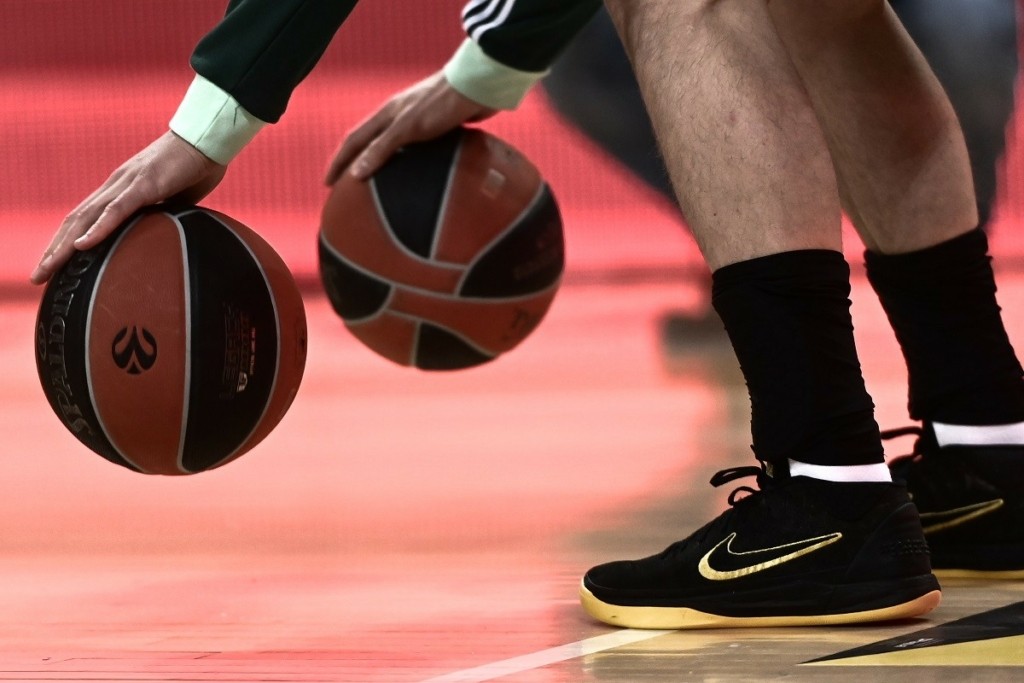 Συμφωνείτε με την απόφαση να διεξαχθεί το Final Four της Euroleague στο Αμπου Ντάμπι;
