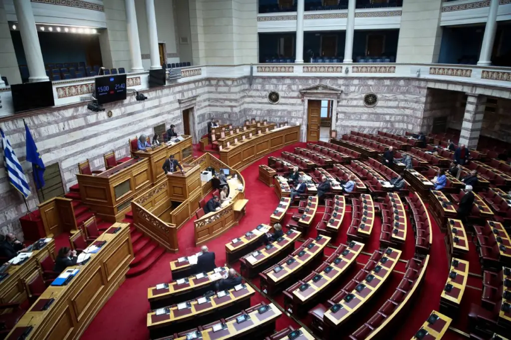 Ορκίστηκε βουλευτής Χανίων ο Κασσελάκης – Αναλαμβάνει την έδρα του Βολουδάκη