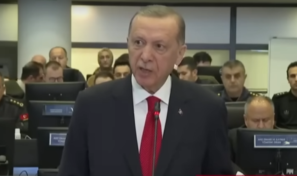 Κωνσταντινούπολη Το πρώτο μήνυμα Ερντογάν μετά το σεισμό 6,2 Ρίχτερ