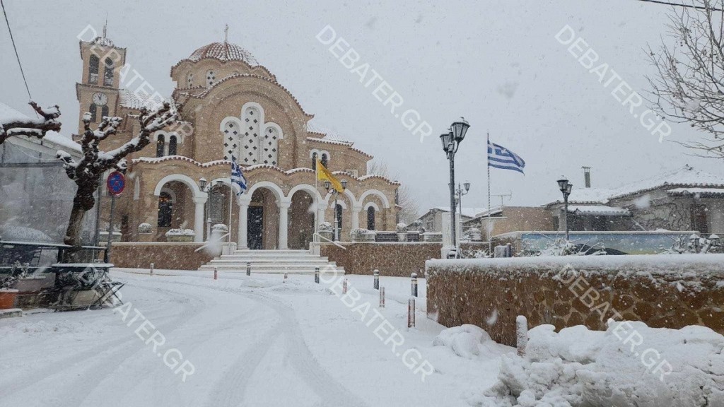 Σαρώνει την Αττική η κακοκαιρία Μπάρμπαρα – Στα λευκά πολλές περιοχές (pics&vids)