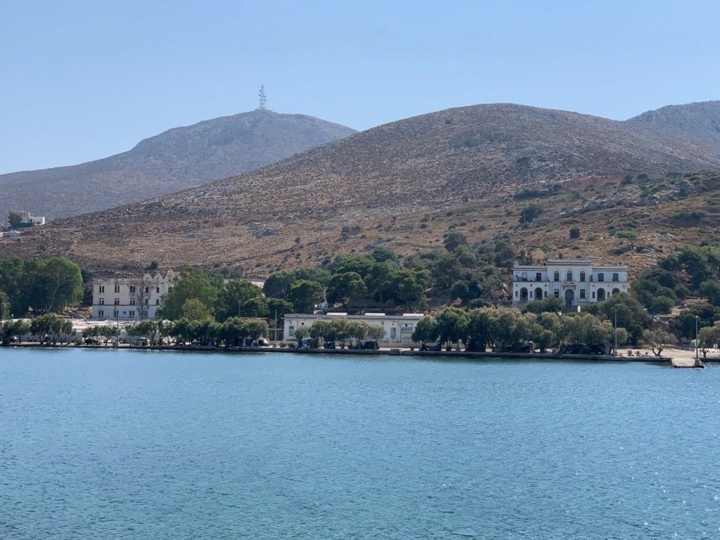 Συνεχίζονται οι έρευνες στη Λέρο μετά το ναυάγιο με λέμβο μεταναστών – Αγνοούνται τρία ακόμη άτομα