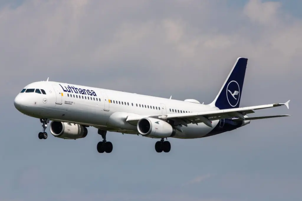 Lufthansa και Air France παρατείνουν την αναστολή των πτήσεών τους προς Ντουμπάι, Ριάντ, Βηρυτό, Τελ Αβίβ