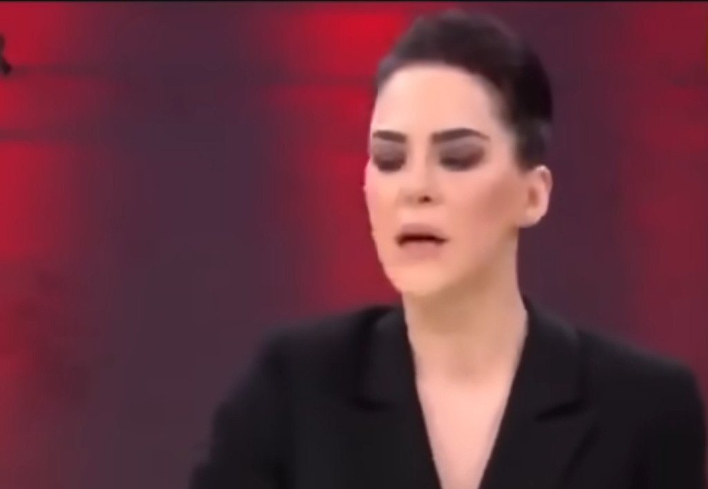 Σφοδρή επίθεση παρουσιάστριας κατά του Ερντογάν – Τον “έκραξε” και μετά παραιτήθηκε