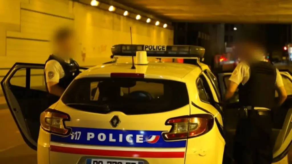 Γαλλία: Επίθεση σε φυλακές με εμπρησμούς οχημάτων και πυροβολισμούς (φωτογραφίες)
