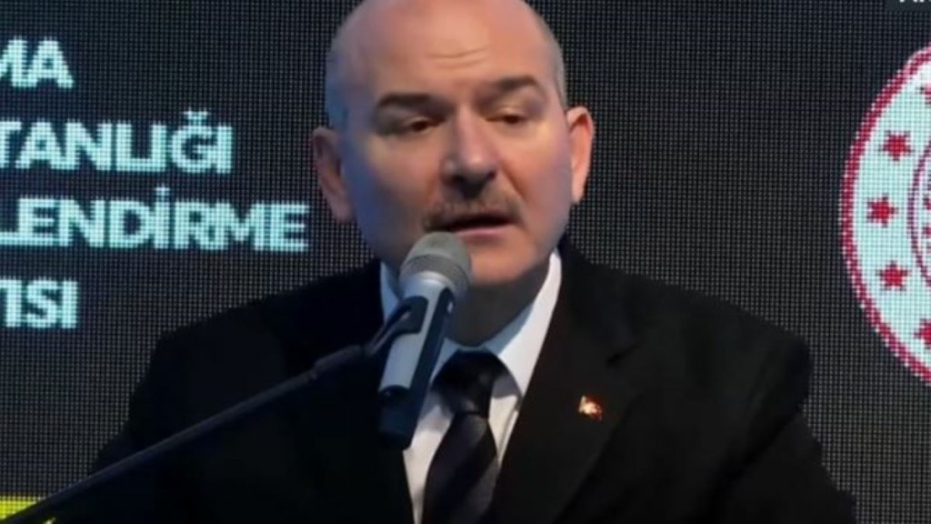 “Πυρά” Σοϊλού κατά ΗΠΑ και Δύσης για το κλείσιμο αντιπροσωπειών τους – “Κάνουν ψυχολογικό πόλεμο στην Τουρκία”