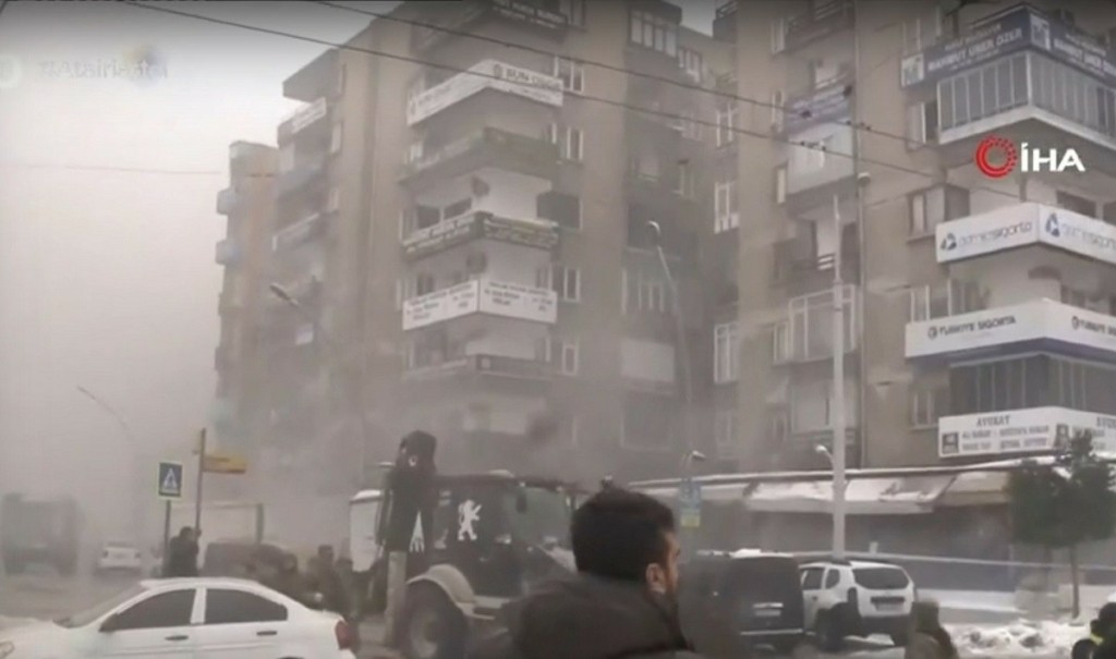 Τουρκοαρμενικό σύνορο άνοιξε έπειτα από 35 χρόνια για να περάσει ανθρωπιστική βοήθεια