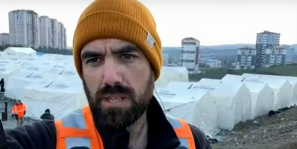 Συγκλονίζει Έλληνας εθελοντής στην Αντιόχεια – ” Η κατάσταση είναι τραγική, κάθε κρότος τρομάζει”
