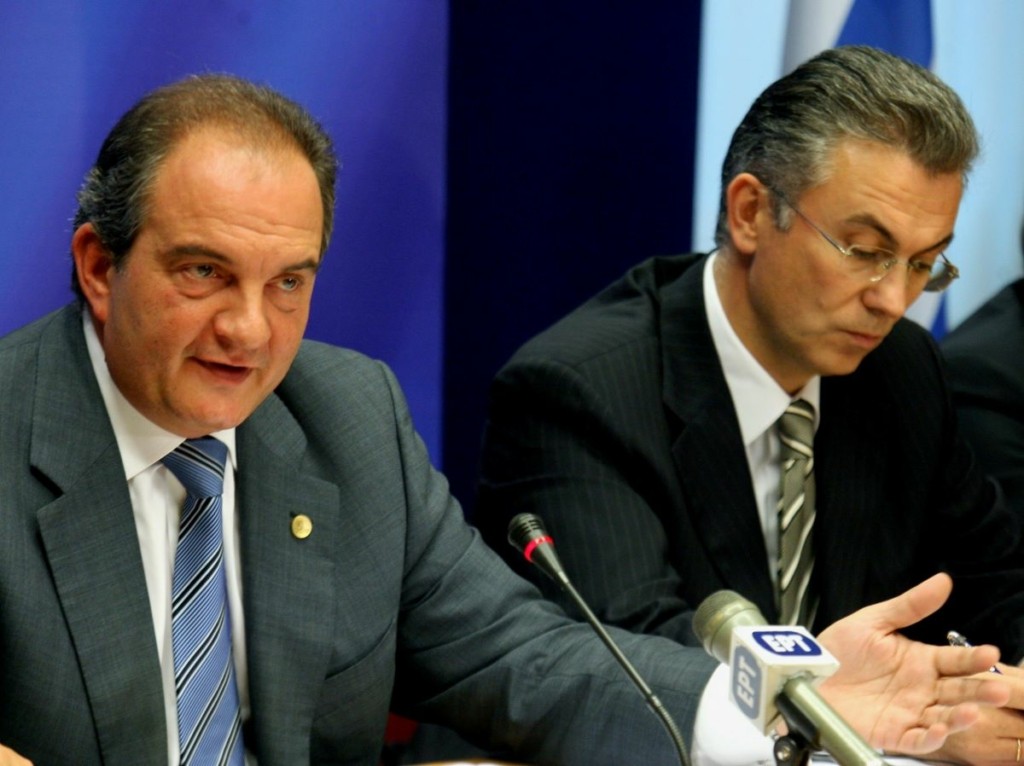 Έριξε τα “βέλη” του ο Καραμανλής στον Ρουσόπουλο – Η “αιχμηρή” απάντηση στη δήλωση για τον πρώην υπουργό Υποδομών