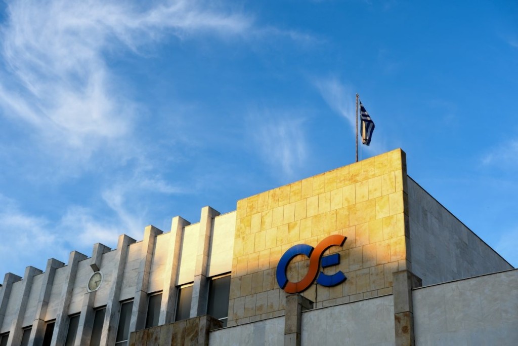 Πρώην σταθμάρχης τα “βάζει” με τον ΟΣΕ – “Πιο σάπιο το σύστημα από όσο φαντάζεστε” (vid)