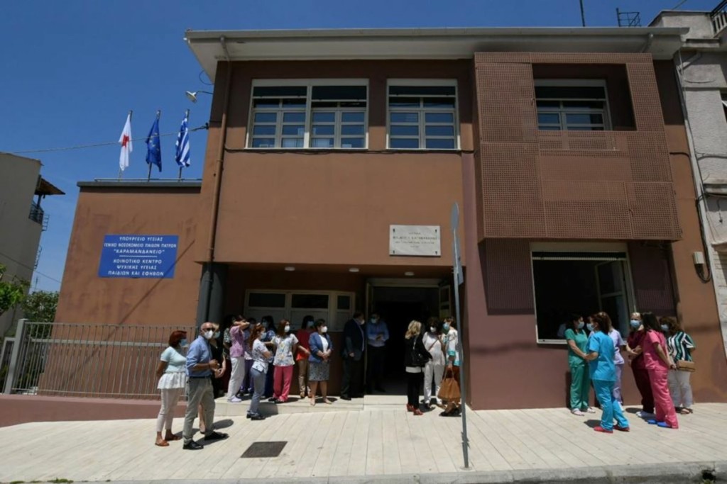 Στο Καραμανδάνειο 10χρονο κορίτσι – Την πυροβόλησε ο 14χρονος αδελφός της