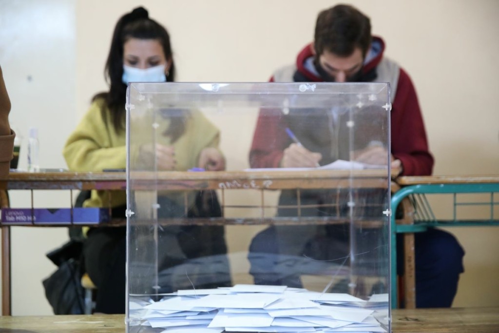 Πώς αντέδρασαν τα διεθνή ΜΜΕ για τις εκλογές 2023 – Οι αναφορές στα Τέμπη και τα σενάρια για τη νέα κυβέρνηση