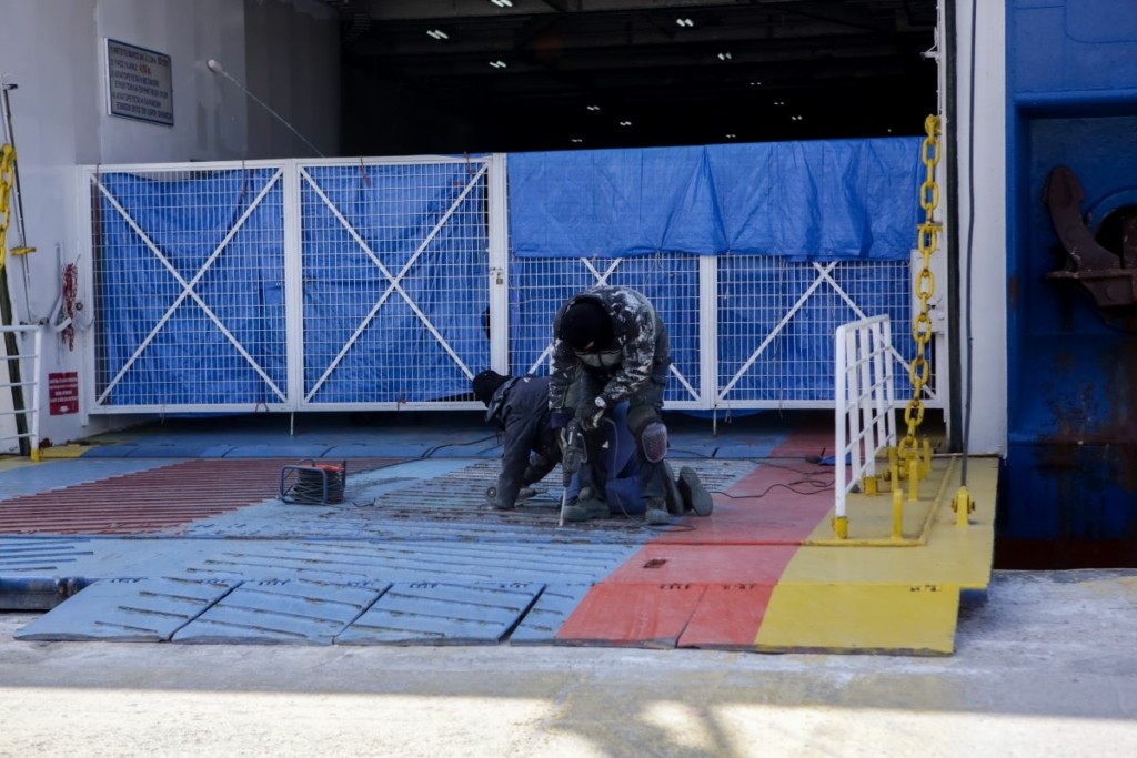 Εντατικοί έλεγχοι σε πλοία ζητά ο Μητσοτάκης – Είχε συνάντηση τον υπουργό Ναυτιλίας
