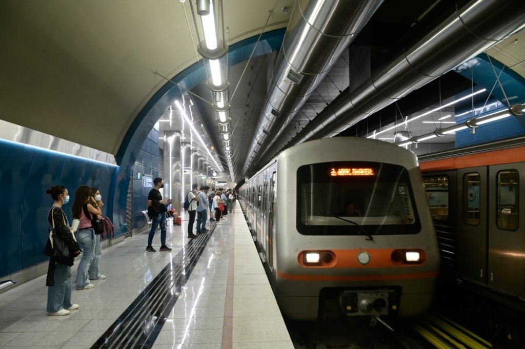 Παρέμβαση Ντογιάκου μετά το δημοσίευμα για εισροή θαλασσινού νερού στο μετρό του Πειραιά