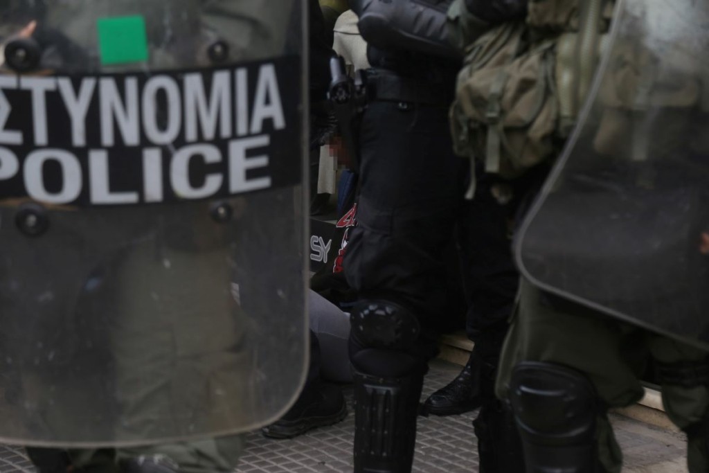 Συγκέντρωση διαμαρτυρίας στη Θεσσαλονίκη για τη σύγκρουση στα Τέμπη – Στο “πόδι” η αστυνομία (vid)