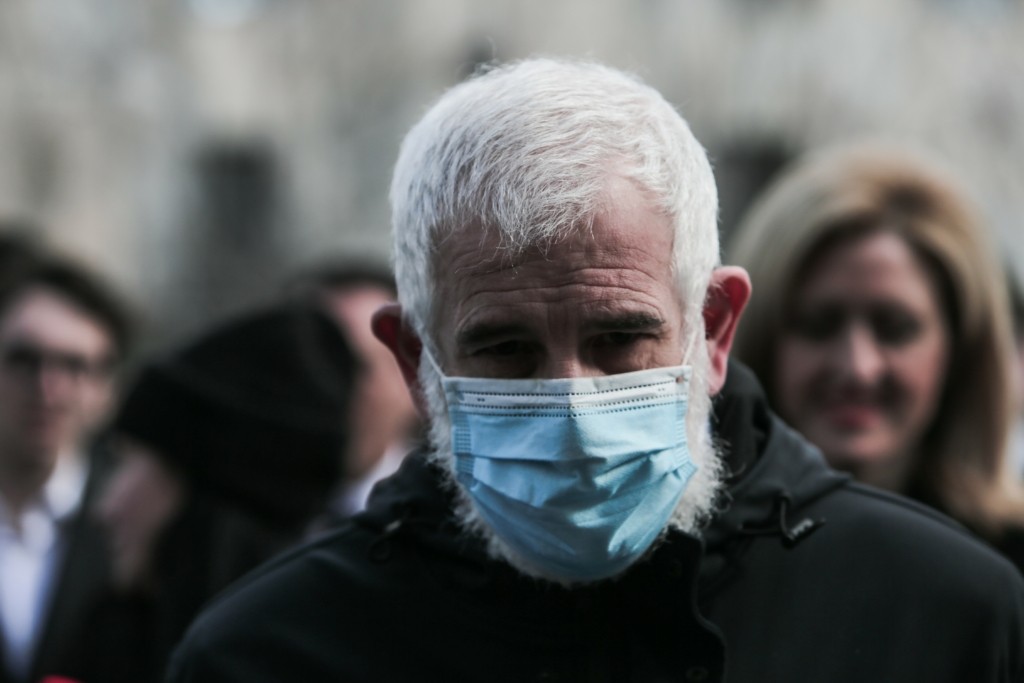 Στο Άγιο Όρος ο Πέτρος Φιλιππίδης – Η νέα ζωή μετά την δίκη (vid)