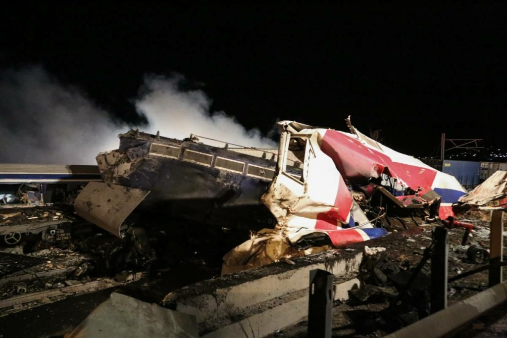 Τέμπη: Το πανεπιστήμιο της Γάνδης διαφωνεί με τον ΕΟΔΑΣΑΑΜ για τα αίτια της φωτιάς