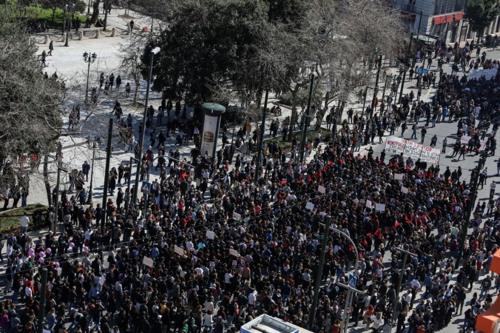 Πανελλαδική απεργία στις 16 Μαρτίου – Ομόφωνη απόφαση της ΓΣΕΕ